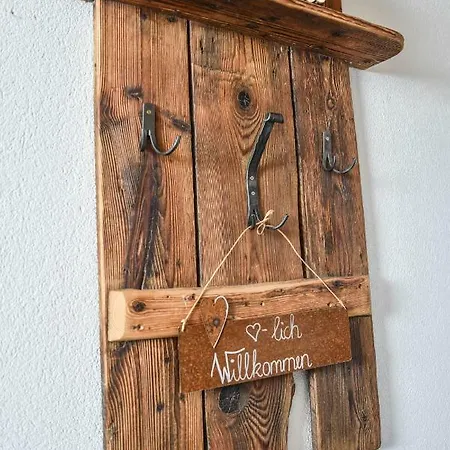 Schneiderhaeusl Zillertal 아파트