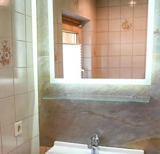 Schneiderhaeusl Zillertal Apartment *